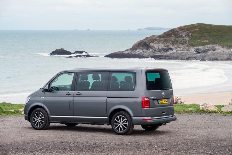  Volkswagen Caravelle (T6) 2015 года  (UK) (фото 13 из 20)